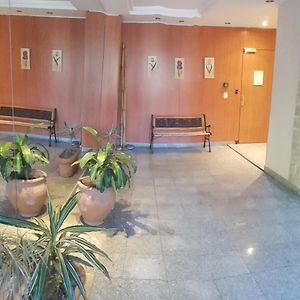 Departamento Para 4 Pasajeros Zona Av Pellegrini, Facultades, Semipiso, Admite Una Cama Supletoria